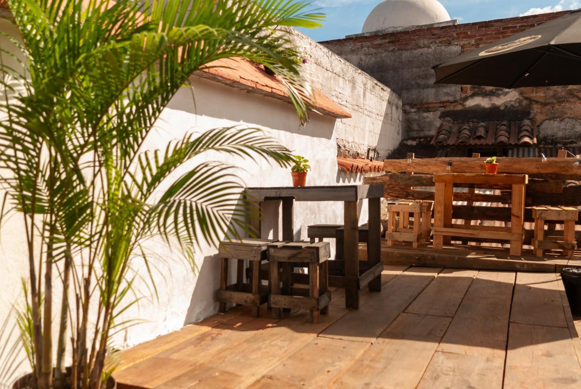 Kamazoztz Hostel And Travel Antigua Kültér fotó