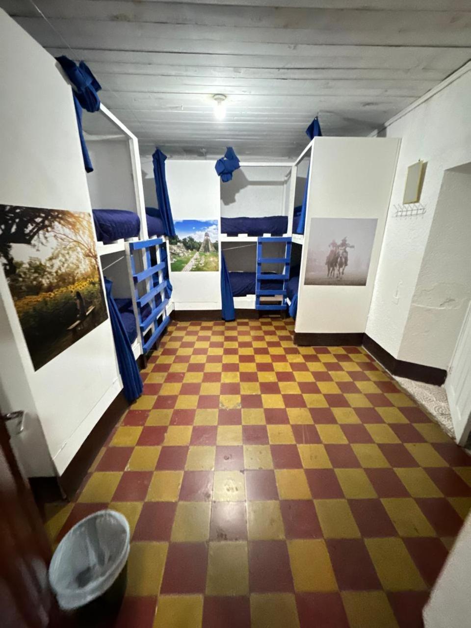 Kamazoztz Hostel And Travel Antigua Kültér fotó
