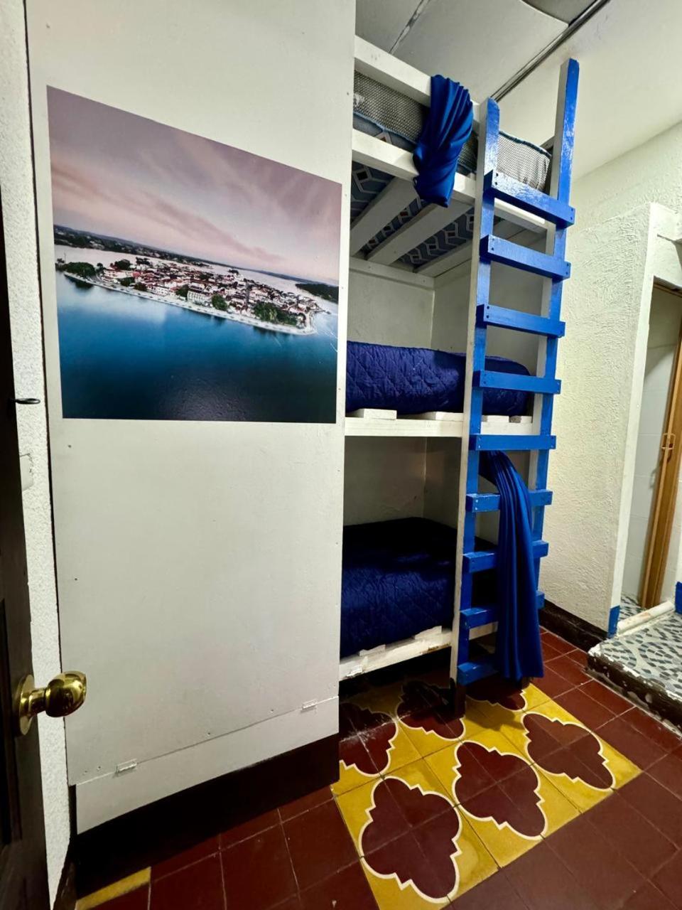 Kamazoztz Hostel And Travel Antigua Kültér fotó